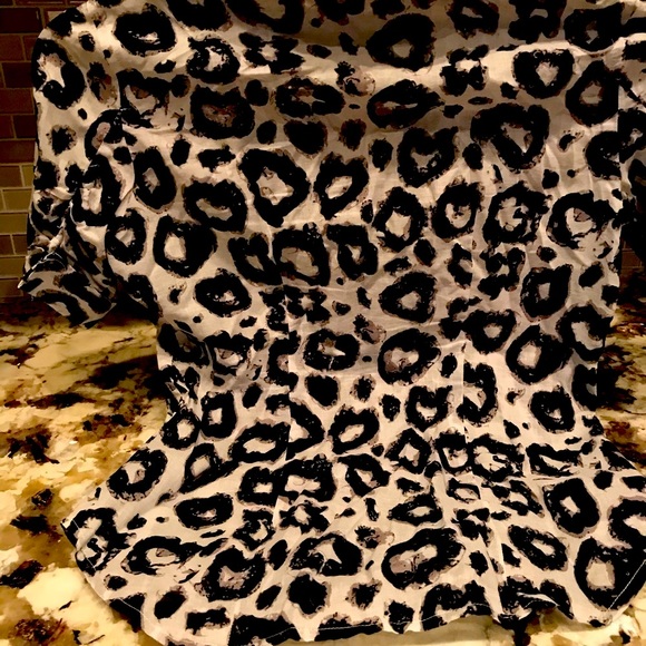 ANN TAYLOR SHORT SLEEVE BLOUSE - Picture 3 of 5